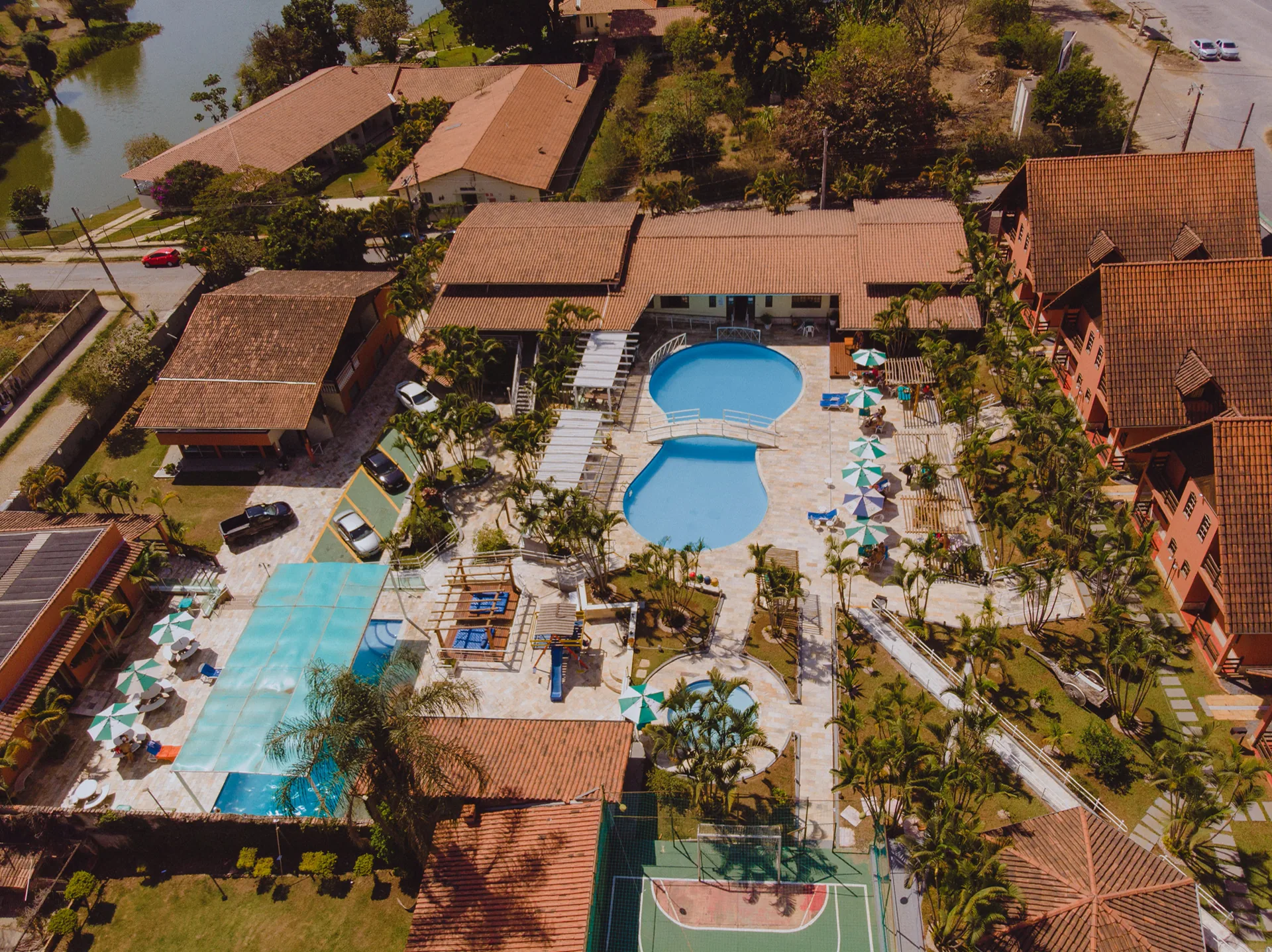 Vista aérea da área de lazer do Hotel Gran Minas